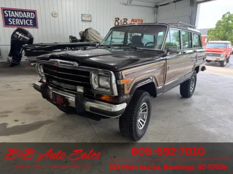 More photos of 1989 Jeep Grand Wagoneer 4WD at B & B Auto Sales, SD