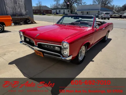Photos of 1967 Pontiac Lemans for sale in Brookings, SD at B & B Auto Sales