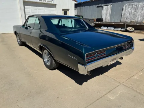 More photos of 1967 Pontiac GTO at B & B Auto Sales, SD