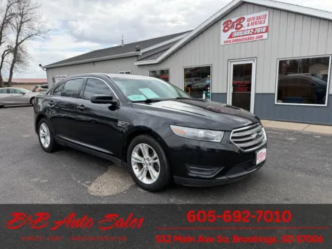 Black 2013 Ford Taurus SEL for sale in Brookings, SD