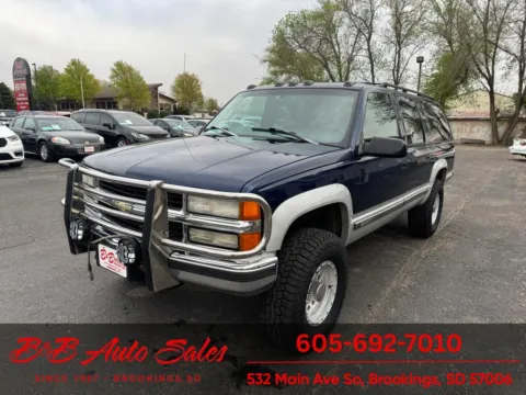More photos of 1997 Chevrolet Suburban LT at B & B Auto Sales, SD
