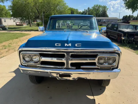 Photos of 1972 GMC Sierra 2500 for sale in Brookings, SD at B & B Auto Sales
