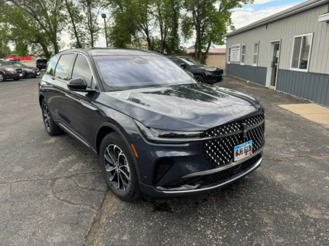Photos of 2024 Lincoln Nautilus Premiere for sale in Brookings, SD at B & B Auto Sales