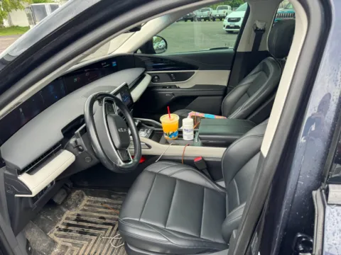More photos of 2024 Lincoln Nautilus Premiere at B & B Auto Sales, SD