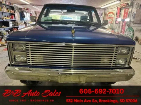 Another view of 1987 Chevrolet V10 4WD for sale in Brookings, SD at B & B Auto Sales