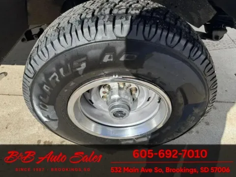 More photos of 1987 Chevrolet V10 4WD at B & B Auto Sales, SD