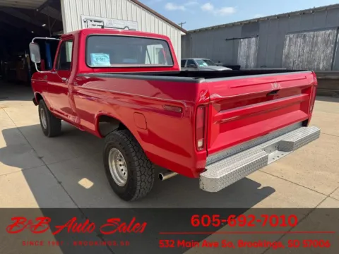 More photos of 1977 Ford F-150 at B & B Auto Sales, SD
