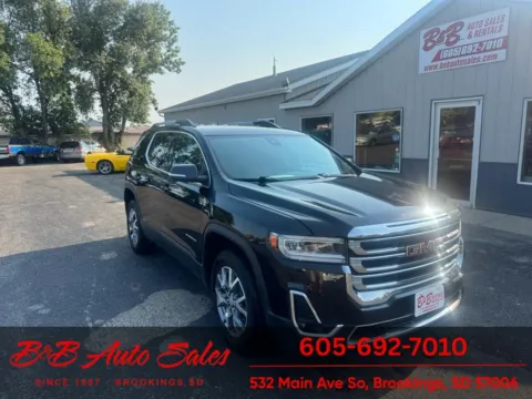 Black 2023 GMC Acadia SLT for sale in Brookings, SD