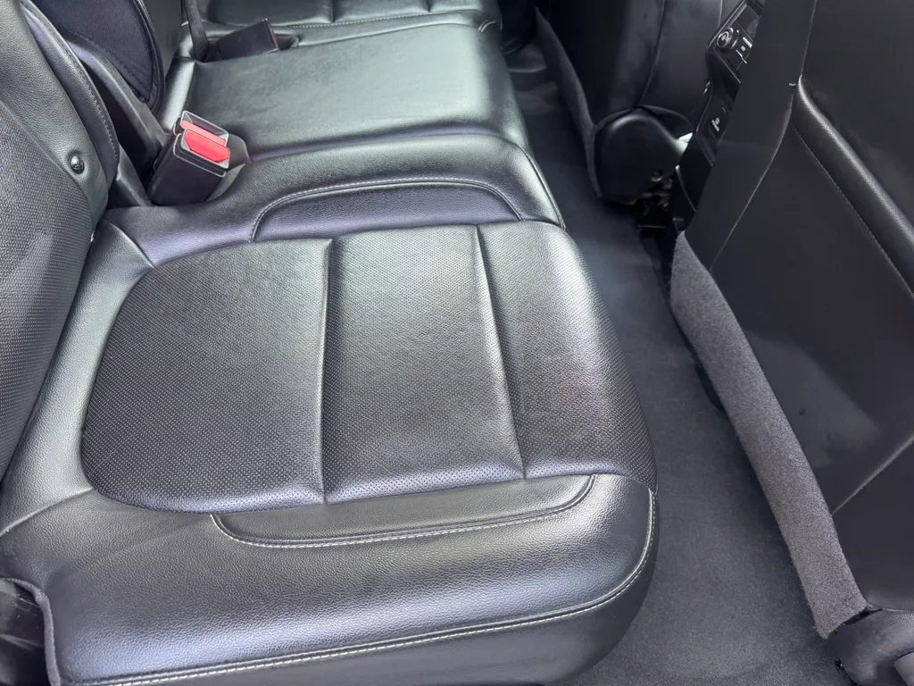 2023 GMC Acadia SLT - Photo 34