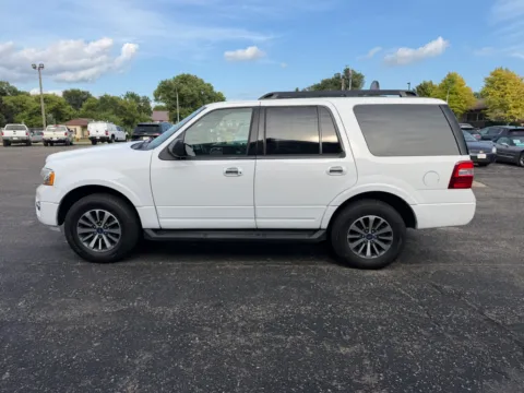 More photos of 2017 Ford Expedition XLT at B & B Auto Sales, SD