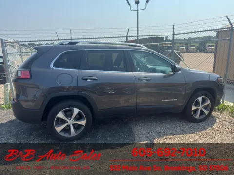 Gray 2020 Jeep Cherokee Limited for sale in Brookings, SD