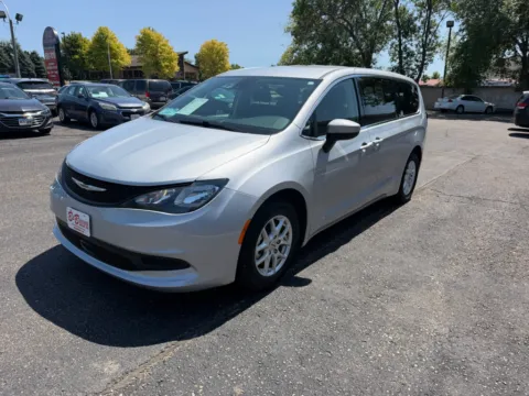 More photos of 2023 Chrysler Voyager LX at B & B Auto Sales, SD
