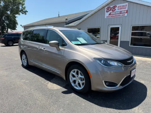 Photos of 2018 Chrysler Pacifica Touring L Plus for sale in Brookings, SD at B & B Auto Sales