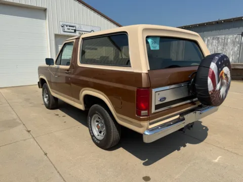More photos of 1985 Ford Bronco at B & B Auto Sales, SD