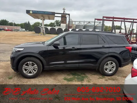 Black 2021 Ford Explorer XLT for sale in Brookings, SD