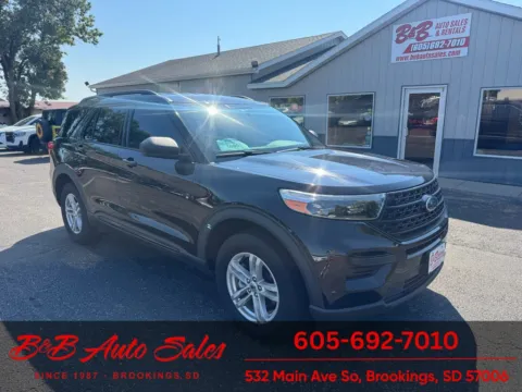 Black 2021 Ford Explorer XLT for sale in Brookings, SD
