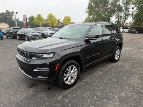 Another view of 2023 Jeep Grand Cherokee Limited for sale in Brookings, SD at B & B Auto Sales