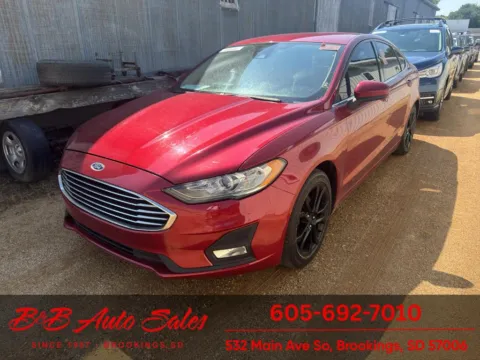 Red 2019 Ford Fusion SE for sale in Brookings, SD