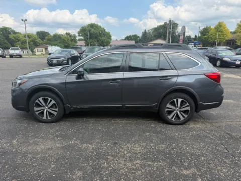 More photos of 2018 Subaru Outback Limited at B & B Auto Sales, SD