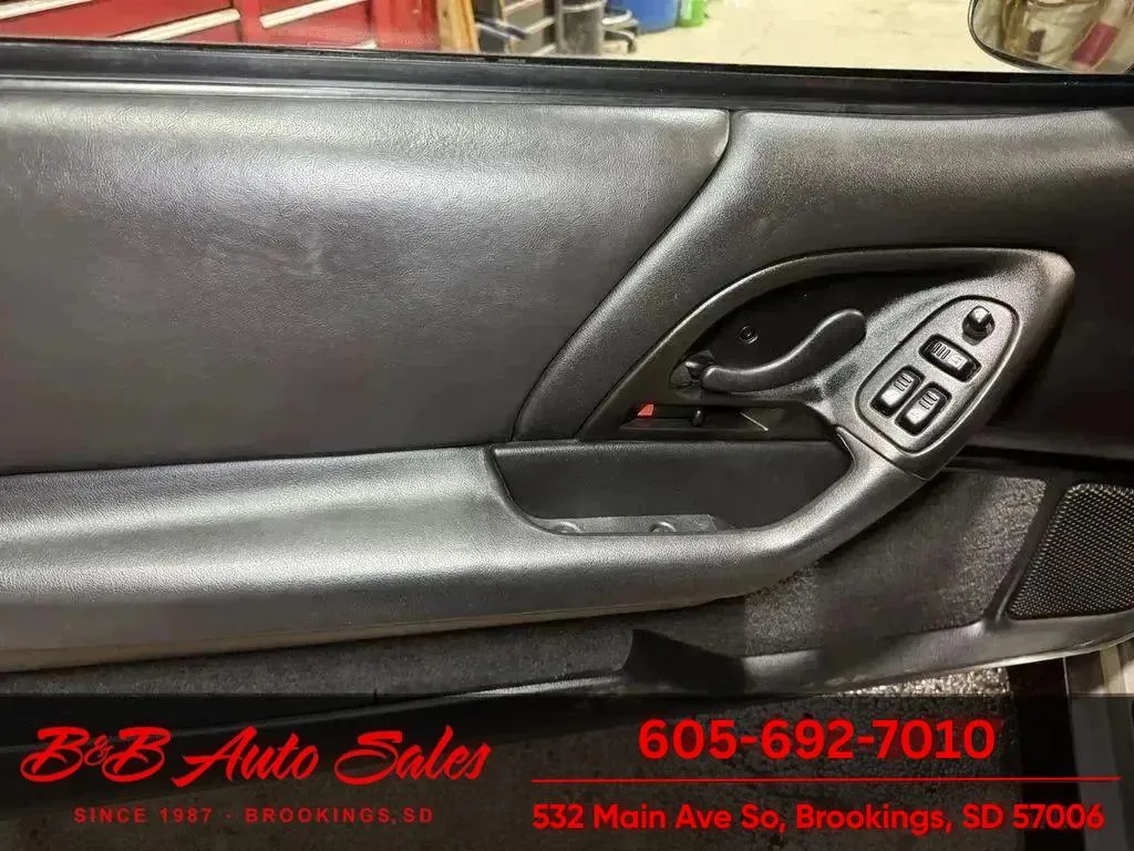 2002 Chevrolet Camaro Z28 - Photo 16