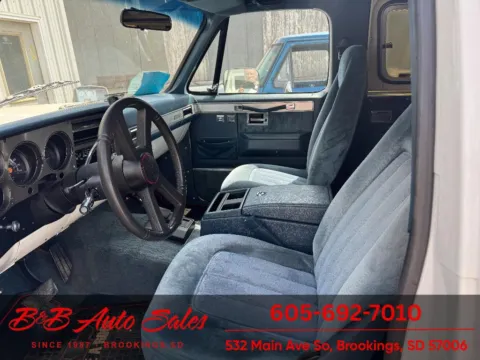 Another view of 1990 GMC Jimmy SLE for sale in Brookings, SD at B & B Auto Sales