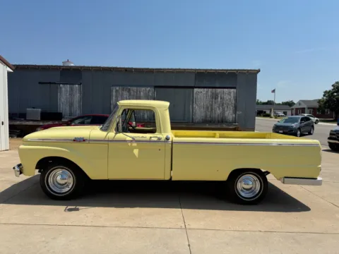 More photos of 1964 Ford F100 at B & B Auto Sales, SD