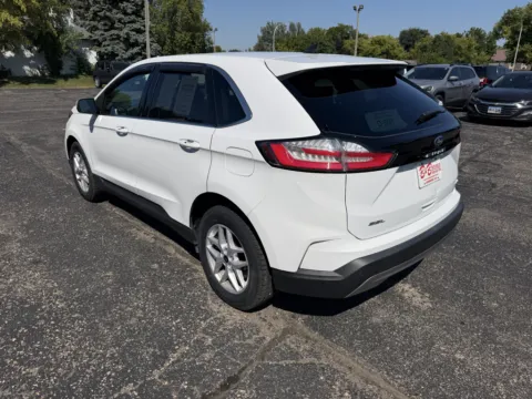 More photos of 2023 Ford Edge SEL at B & B Auto Sales, SD