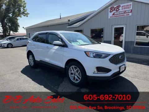 White 2023 Ford Edge SEL for sale in Brookings, SD