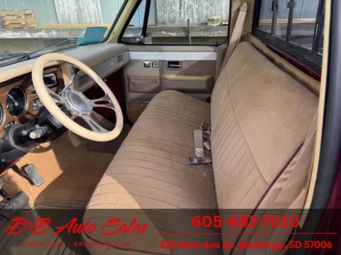 Photos of 1982 GMC C1500 Shortbox for sale in Brookings, SD at B & B Auto Sales