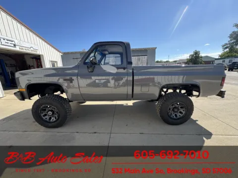 More photos of 1987 Chevrolet V10 at B & B Auto Sales, SD