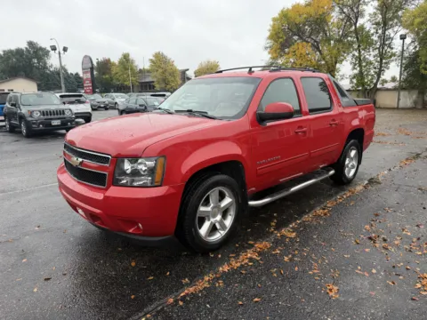 More photos of 2011 Chevrolet Avalanche LT at B & B Auto Sales, SD