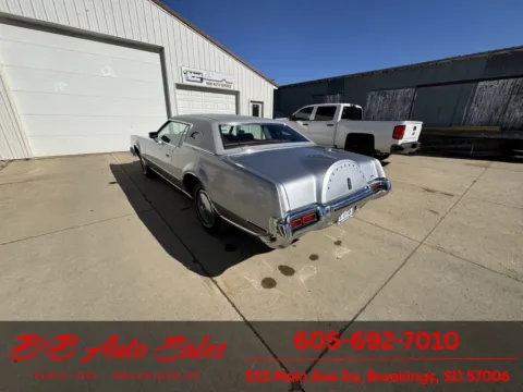 More photos of 1973 Lincoln Mark IV at B & B Auto Sales, SD