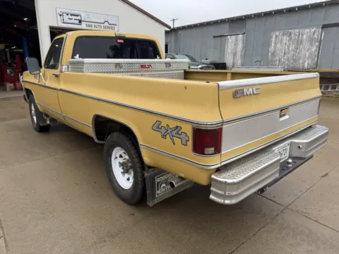 More photos of 1973 GMC K1500 at B & B Auto Sales, SD