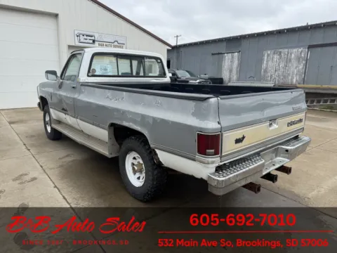 More photos of 1984 Chevrolet K10 at B & B Auto Sales, SD