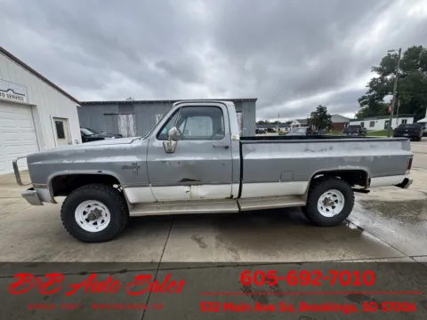 More photos of 1984 Chevrolet K10 at B & B Auto Sales, SD