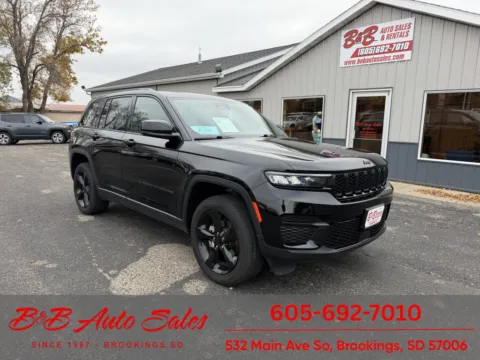 Photos of 2023 Jeep Grand Cherokee Altitude for sale in Brookings, SD at B & B Auto Sales