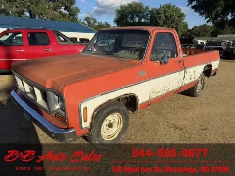 More photos of 1974 GMC C10 at B & B Auto Sales, SD