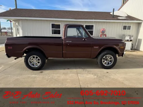Photos of 1971 GMC K1500 Shortbox 4x4 for sale in Brookings, SD at B & B Auto Sales