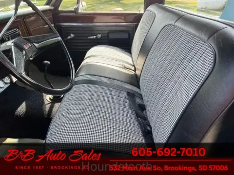 Another view of 1971 GMC K1500 Shortbox 4x4 for sale in Brookings, SD at B & B Auto Sales