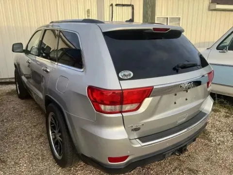 Photos of 2012 Jeep Grand Cherokee Overland for sale in Brookings, SD at B & B Auto Sales