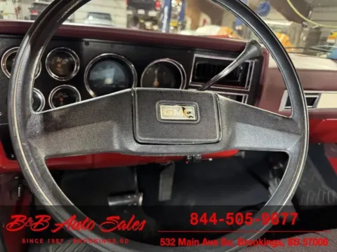 More photos of 1985 GMC K1500 at B & B Auto Sales, SD