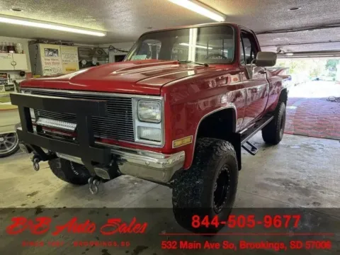 More photos of 1985 GMC K1500 at B & B Auto Sales, SD