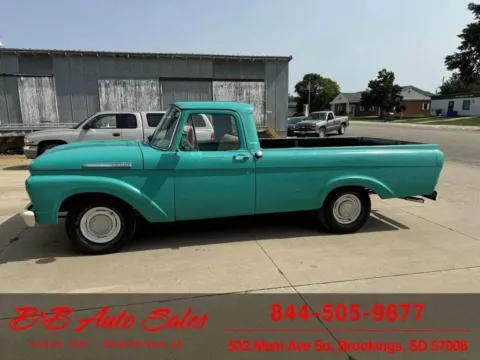 More photos of 1961 Ford F-100 at B & B Auto Sales, SD
