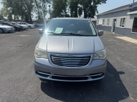 Another view of 2015 Chrysler Town & Country Touring for sale in Brookings, SD at B & B Auto Sales