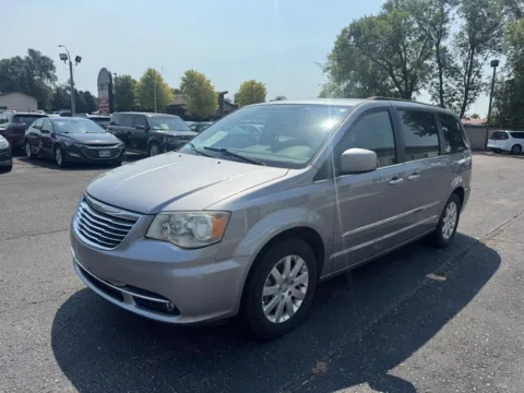 More photos of 2015 Chrysler Town & Country Touring at B & B Auto Sales, SD