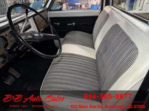Photos of 1972 GMC C1500 Sierra for sale in Brookings, SD at B & B Auto Sales