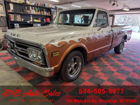 More photos of 1972 GMC C1500 Sierra at B & B Auto Sales, SD