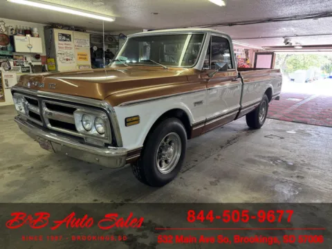 More photos of 1972 GMC C2500 Sierra Classic at B & B Auto Sales, SD
