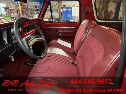 Photos of 1979 Ford Bronco for sale in Brookings, SD at B & B Auto Sales