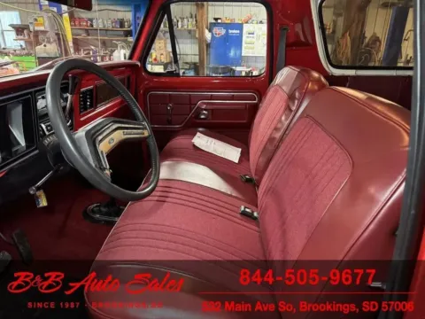 Photos of 1979 Ford Bronco for sale in Brookings, SD at B & B Auto Sales